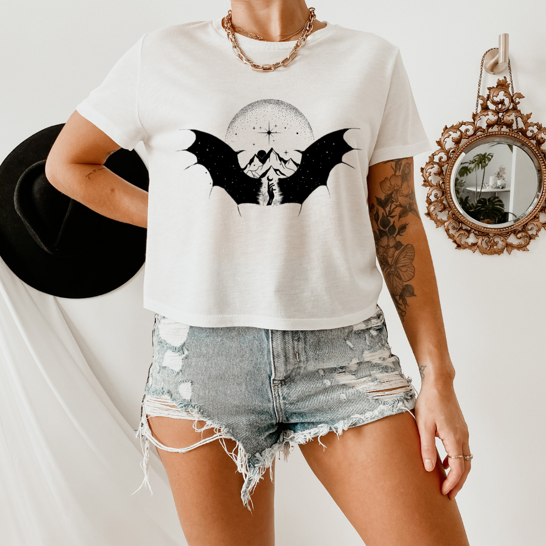 To the stars who listen Cropped Tee
